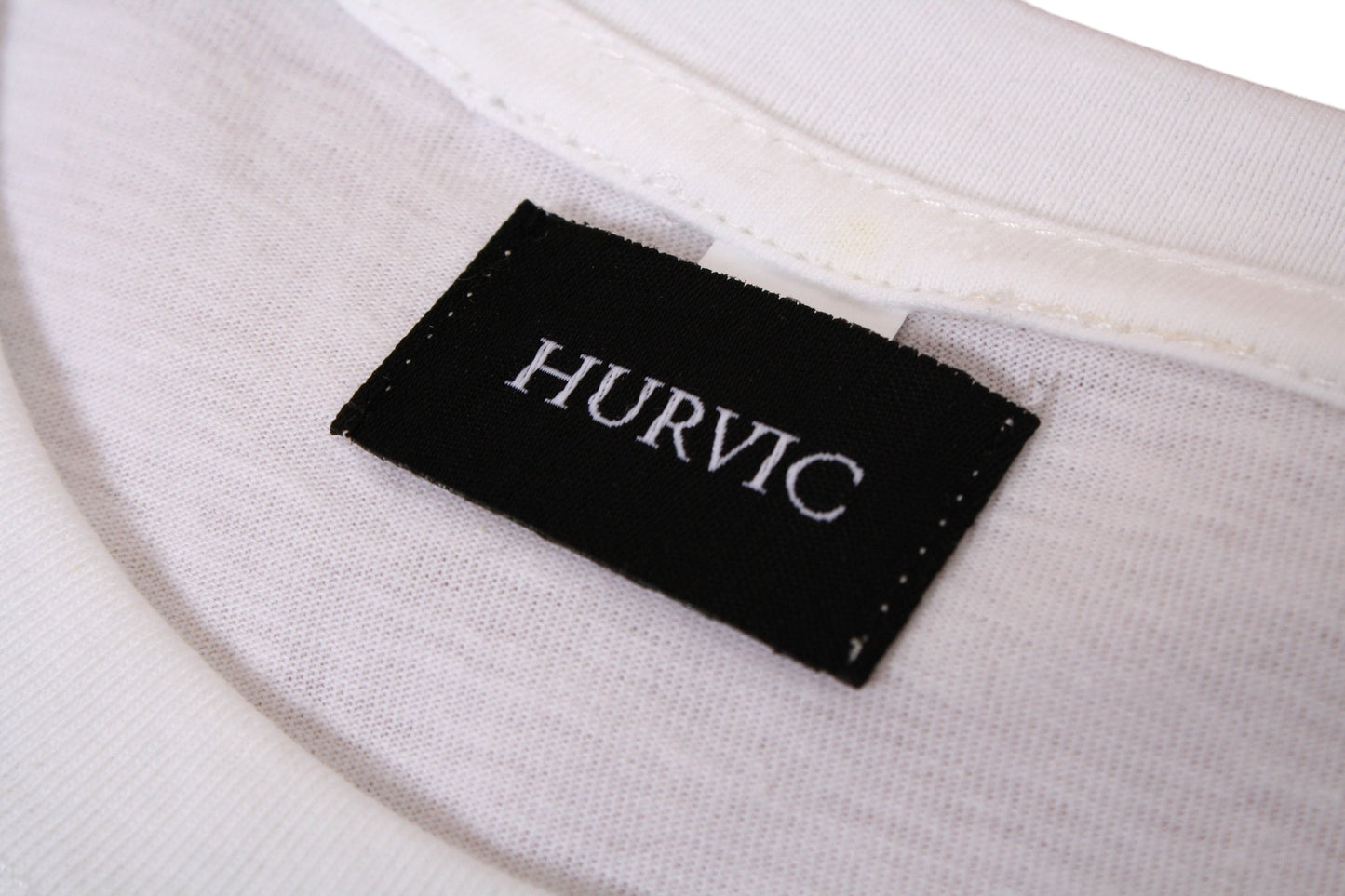 CAMISETA BASSIC HURVIC WHITE