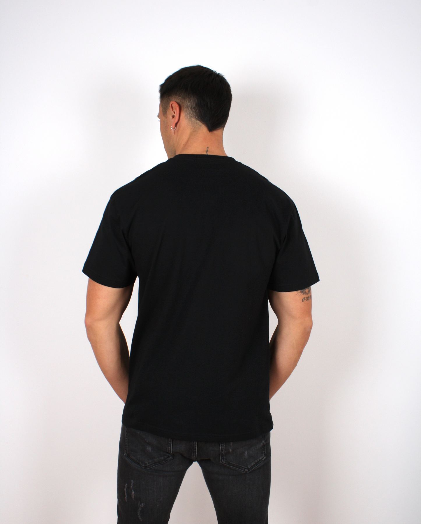 CAMISETA BASSIC HURVIC BLACK